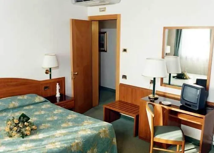 Hotel Altura 3*