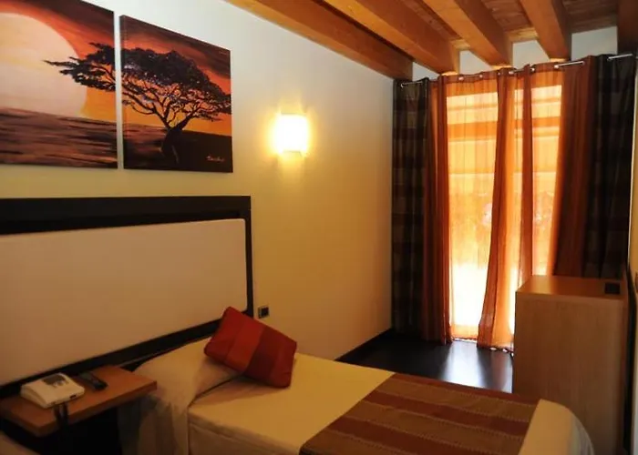 Altura Hotel