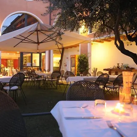 Hotel Altura 3*