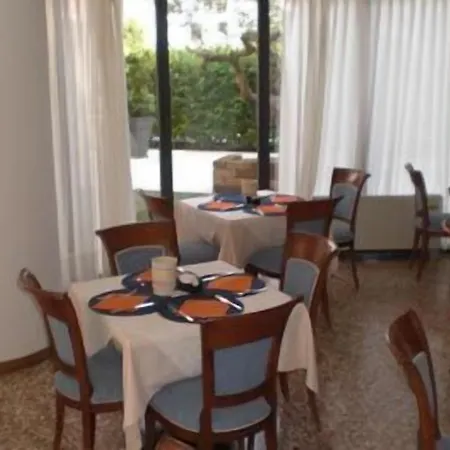 Altura Hotel 3*