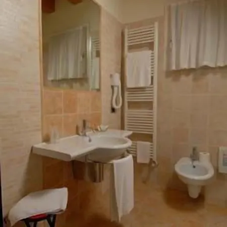 Altura Hotel