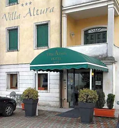 Hotel Altura 3*
