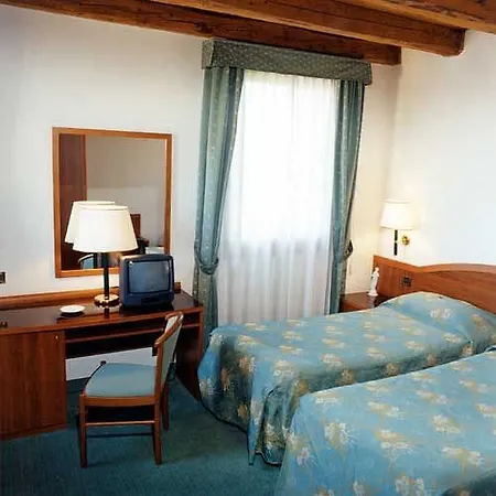 Hotel Altura Ospedaletto Euganeo