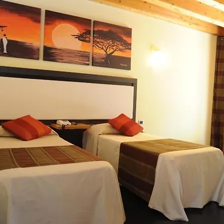 Altura Hotel